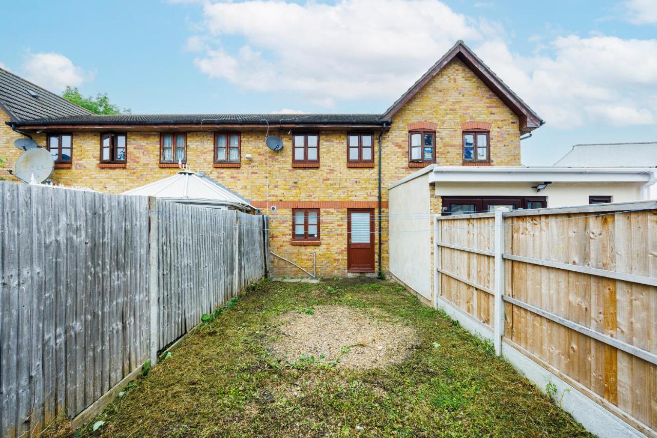 Lovely 2 Bd Hse With Parking Near Excel London Exteriör bild